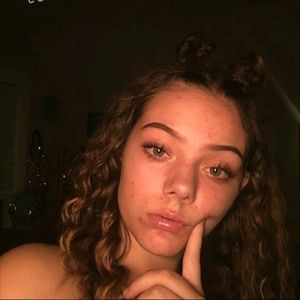 Meet your Posher, Lilly